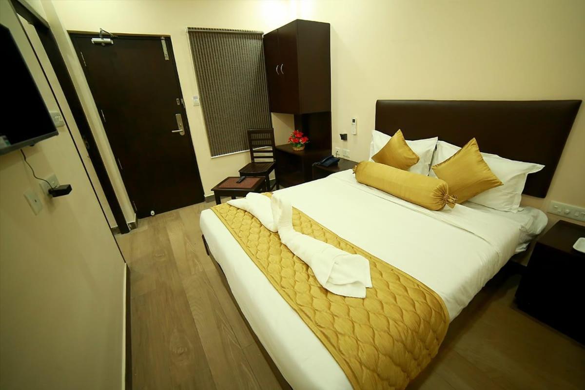 Sapphire Inn Пудучеррі Екстер'єр фото