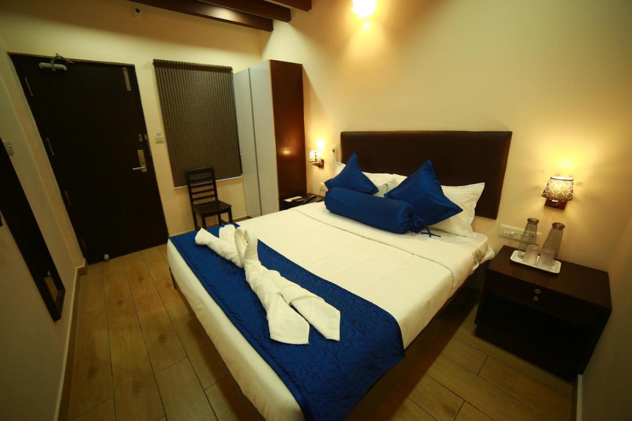 Sapphire Inn Пудучеррі Екстер'єр фото