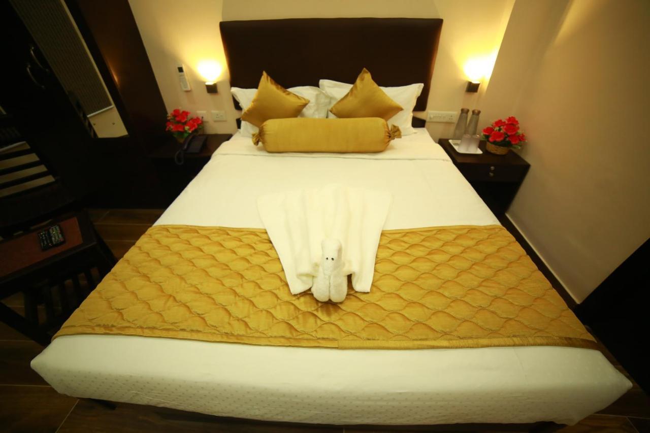 Sapphire Inn Пудучеррі Екстер'єр фото